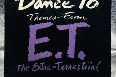 Compacto – Dance To Themes From E.T The Extra – Terrestrial